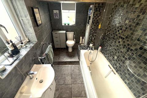 2 bedroom terraced house for sale, Wharton Road, Bromley