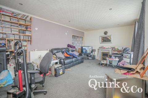 undefined, Boleyn Gardens, Dagenham, RM10