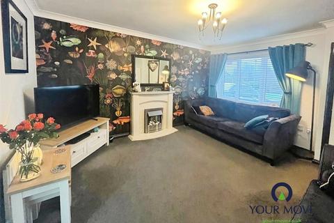3 bedroom semi-detached house for sale, Pebblebrook Way, Warwickshire CV12