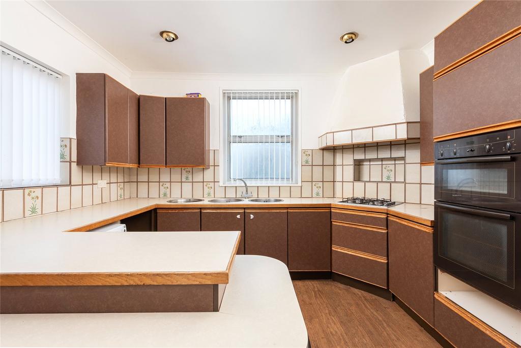 Kitchen/Breakfast Rm