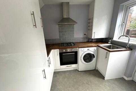 3 bedroom terraced house to rent, Belvoir Close, Ilkeston, Derbyshire, DE7