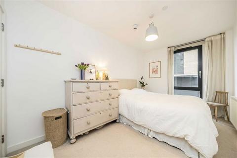2 bedroom flat for sale, Palmers Road, London E2