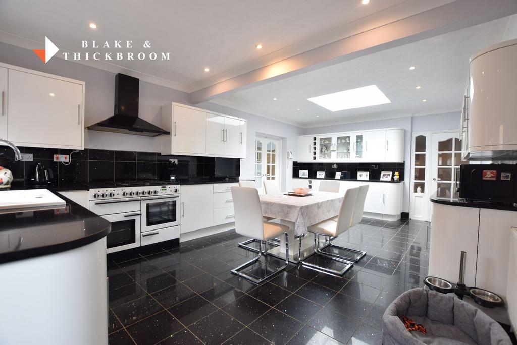 Kitchen diner