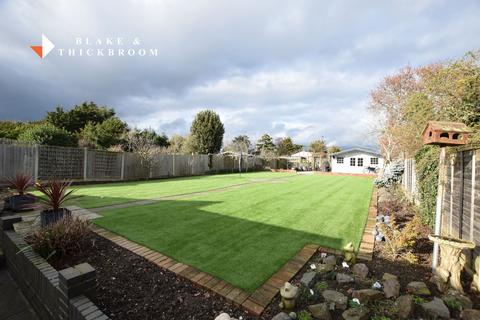 5 bedroom detached bungalow for sale, St Johns Road, Clacton-on-Sea