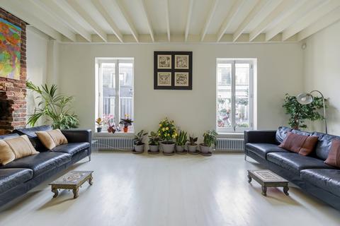 undefined, St. Lukes Mews, London, UK, W11