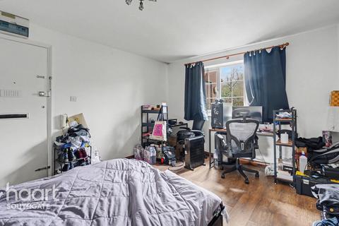 undefined, Tempsford Close, Enfield