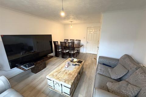 3 bedroom townhouse for sale, Oleander Drive, Totton, Southampton