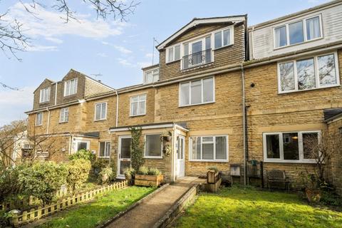 undefined, Lodge Terrace, Chipping Norton, OX7