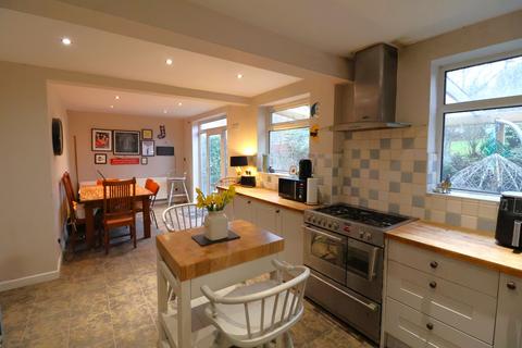 undefined, Heath Road, Glossop SK13