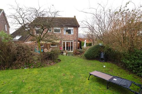undefined, Heath Road, Glossop SK13