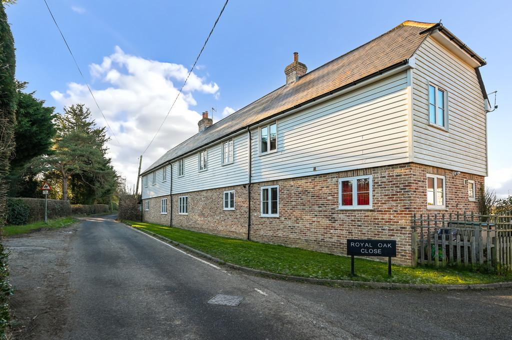 6 Royal Oak close tn31 (25)