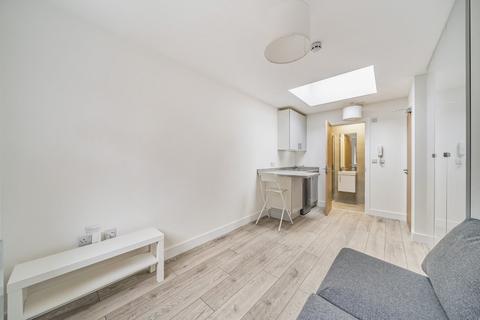 undefined, Baring Road, London, SE12