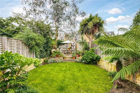 undefined, Cleveland Gardens, London SW13