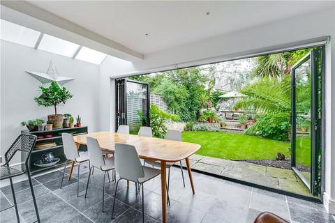 undefined, Cleveland Gardens, London SW13