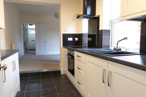 2 bedroom end of terrace house for sale, Wolverton Road, Worcester