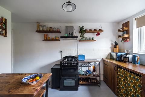 1 bedroom ground floor flat to rent, Stopford Road, London, E13