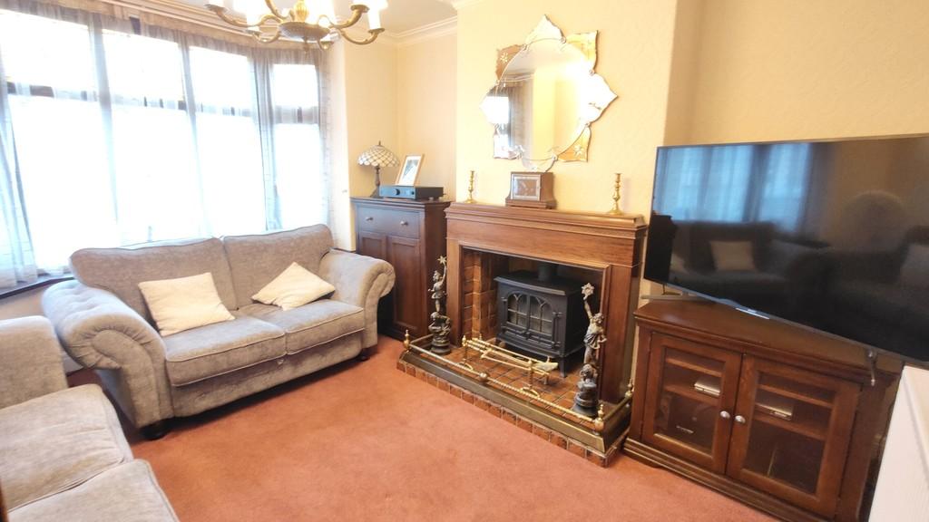 Lounge 2