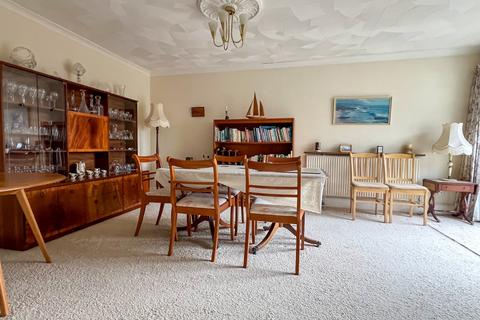 4 bedroom bungalow for sale, Silver Street, Nailsea, North Somerset, BS48