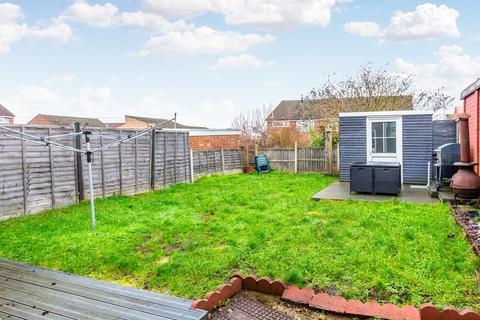 3 bedroom semi-detached house for sale, Grangeway, Rushden NN10