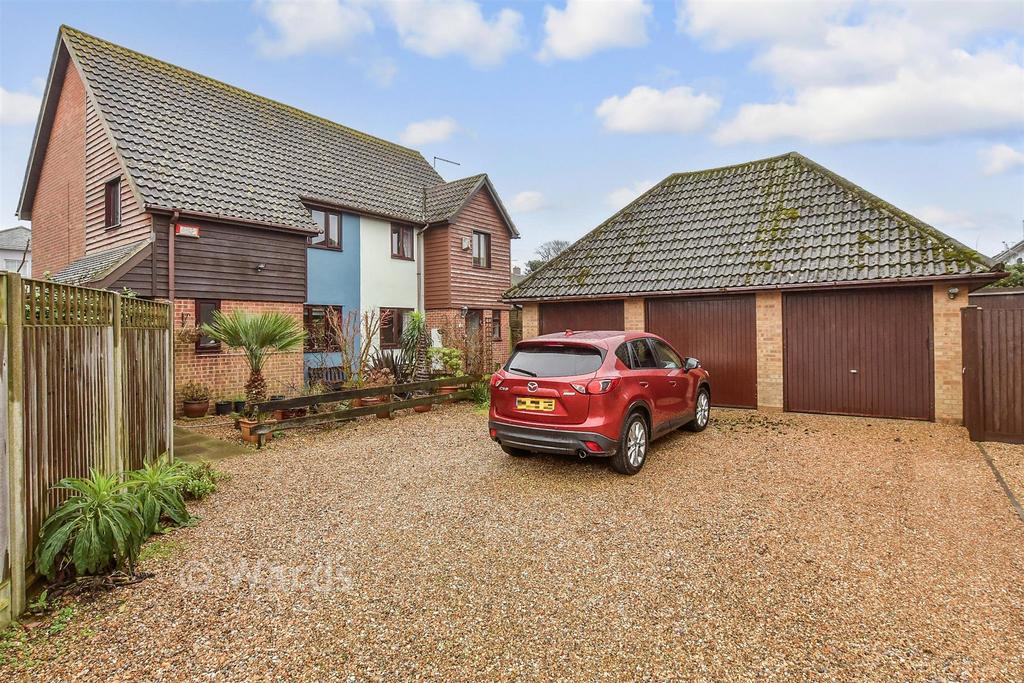 Driveway/Parking