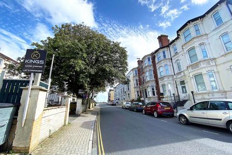 4 bedroom ground floor maisonette to rent, Clarendon Road, Southsea