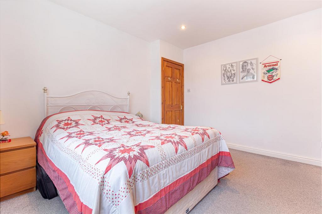 Bedroom-1-2.jpg