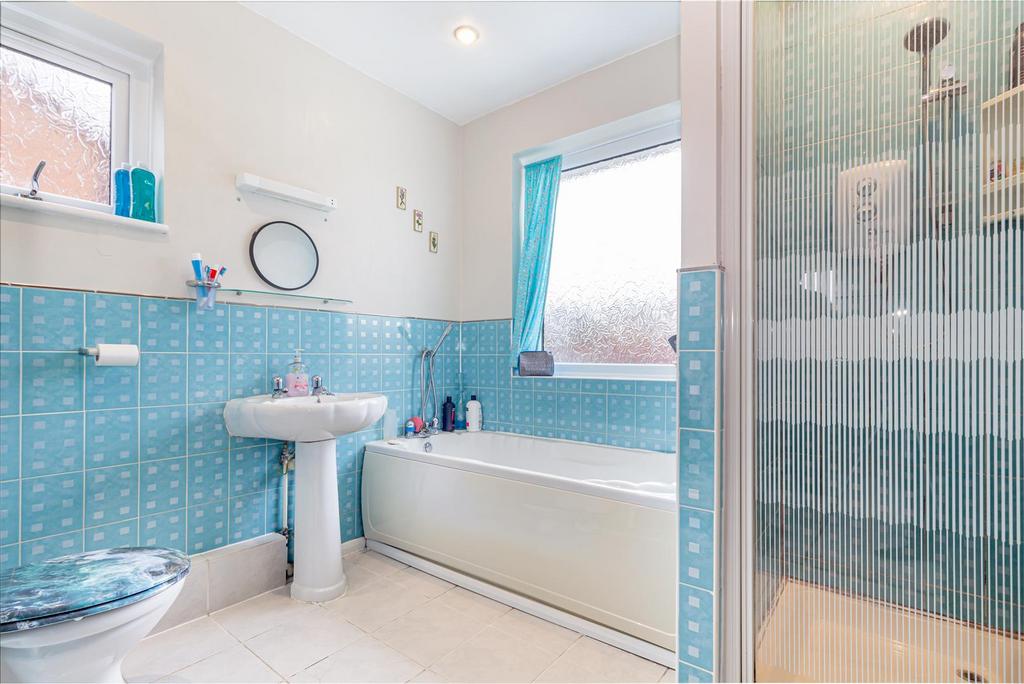 Bathroom-1.jpg