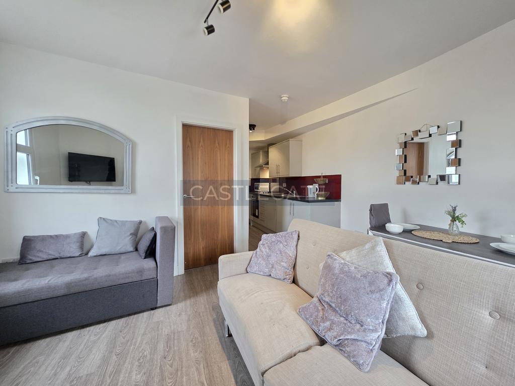 Apartment 5, 3a New Street, Huddersfield, HD1 2 AX