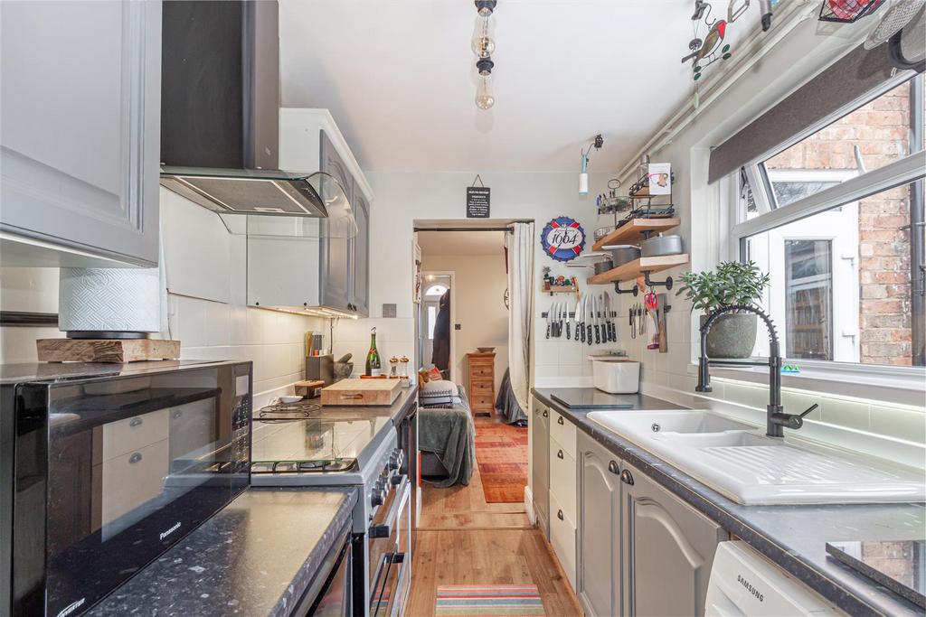 Kitchen-3.jpg