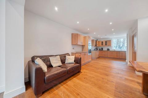 4 bedroom detached house for sale, Lynwood Grove, Orpington BR6