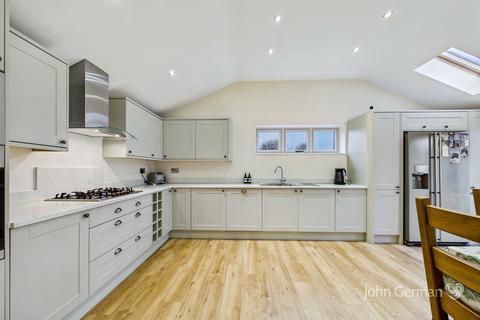 undefined, Longlands, Repton