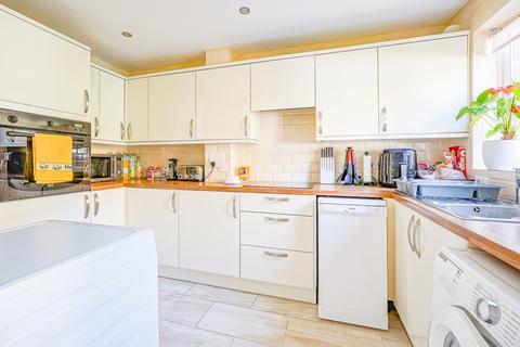 undefined, Pinecroft, Carterton, Oxfordshire, OX18
