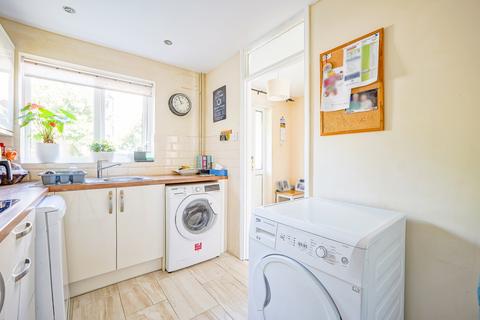 undefined, Pinecroft, Carterton, Oxfordshire, OX18