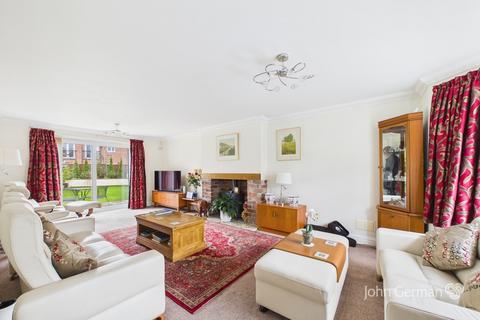 5 bedroom detached house for sale, Booth Drive, Ashbourne