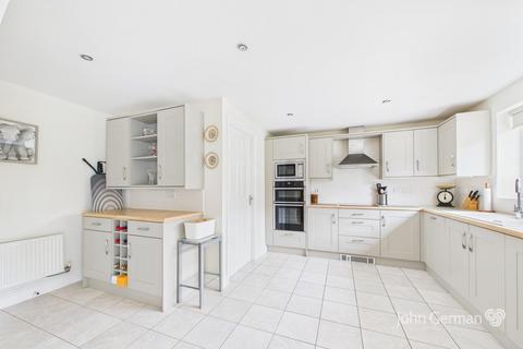 5 bedroom detached house for sale, Booth Drive, Ashbourne
