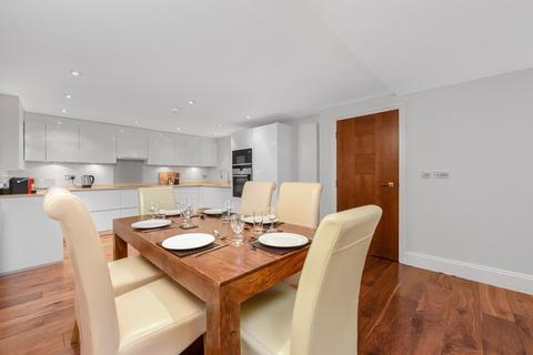 2 bedroom flat to rent, Tavistock Place, London, WC1H