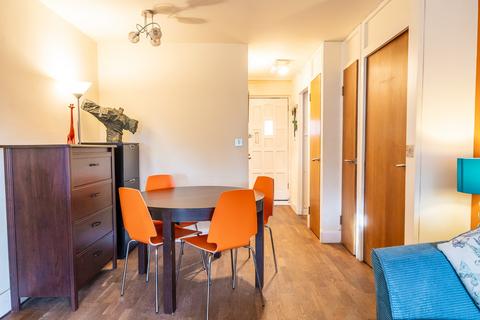 1 bedroom apartment for sale, Earlsferry Way, Islington, London, N1