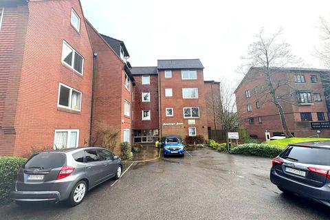 1 bedroom flat for sale, Oakdene Close, Pinner