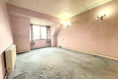 1 bedroom flat for sale, Oakdene Close, Pinner