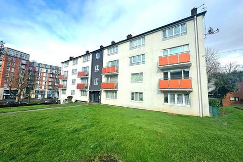 1 bedroom flat to rent, Cowen Avenue, Harrow