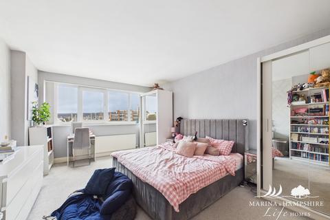 1 bedroom apartment for sale, Oyster Quay, Port Solent PO6