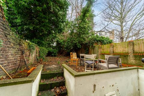 3 bedroom apartment for sale, Dalston Lane, Hackney, London, E8