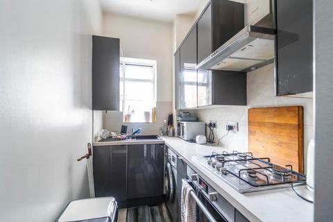 3 bedroom apartment for sale, Dalston Lane, Hackney, London, E8