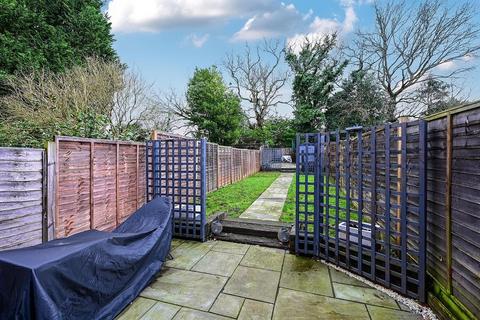 undefined, New Road, Camberley GU17