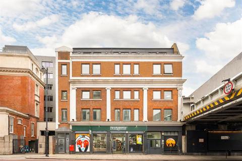 2 bedroom flat to rent, Old Street, London EC1V