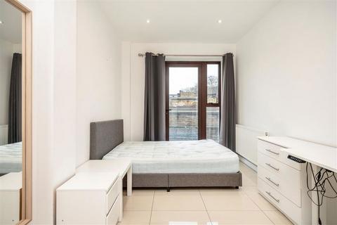 2 bedroom flat to rent, Old Street, London EC1V