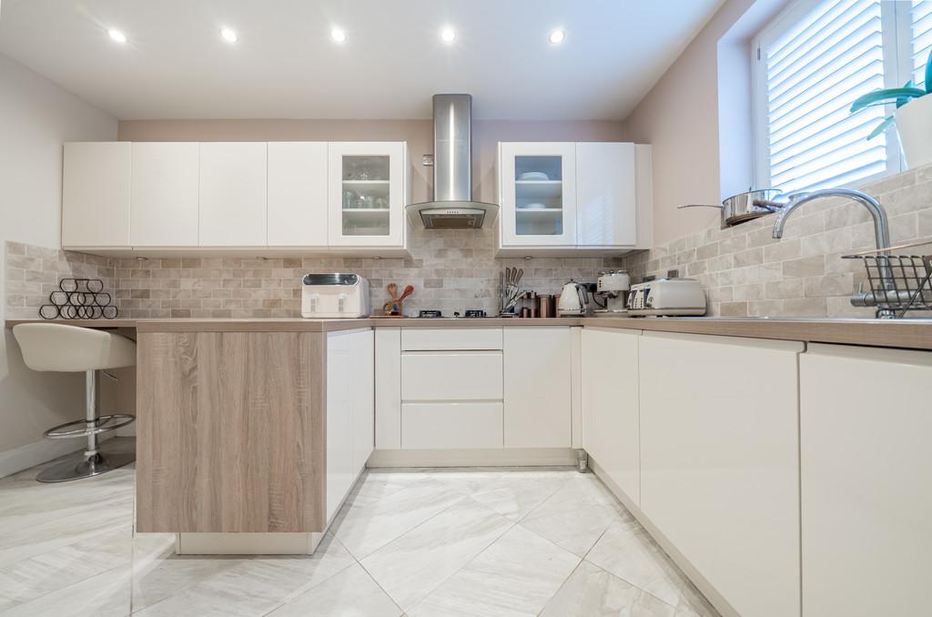 70 Viceroy Close00015