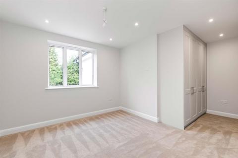 undefined, McLAREN COURT, FETCHAM