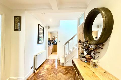 undefined, Warwick Close, Bushey WD23