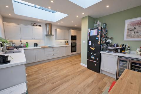 3 bedroom semi-detached house for sale, Church Lane, West Sussex BN42